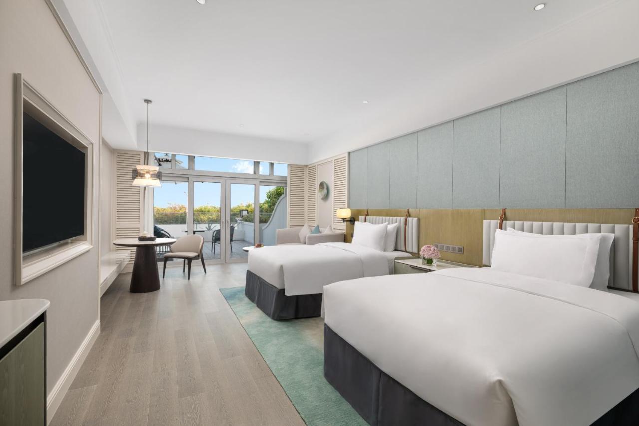 Xiamen International Seaside Hotel -Hotel Corridor Leads To The Stone Exhibition Hall Exterior foto