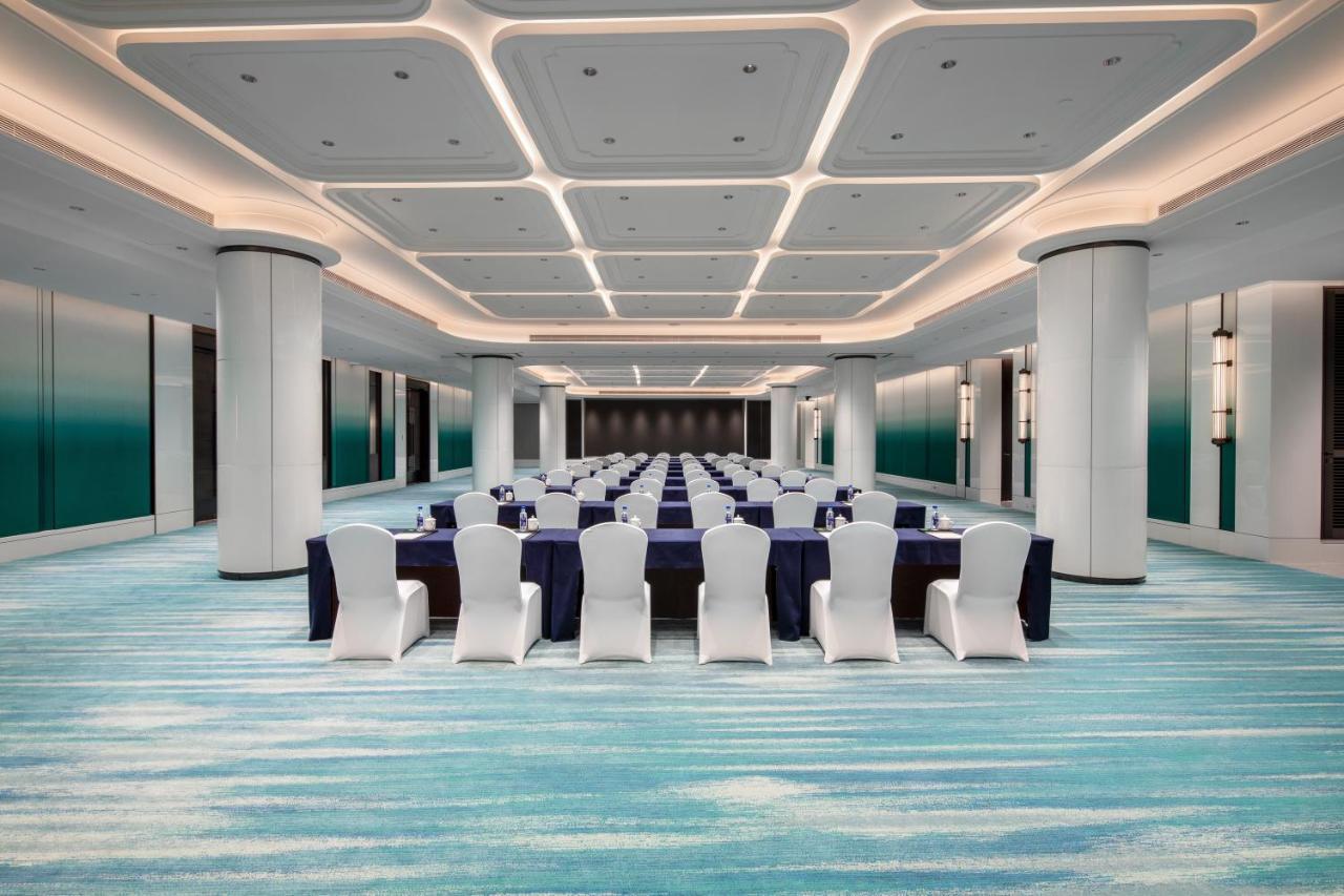 Xiamen International Seaside Hotel -Hotel Corridor Leads To The Stone Exhibition Hall Exterior foto