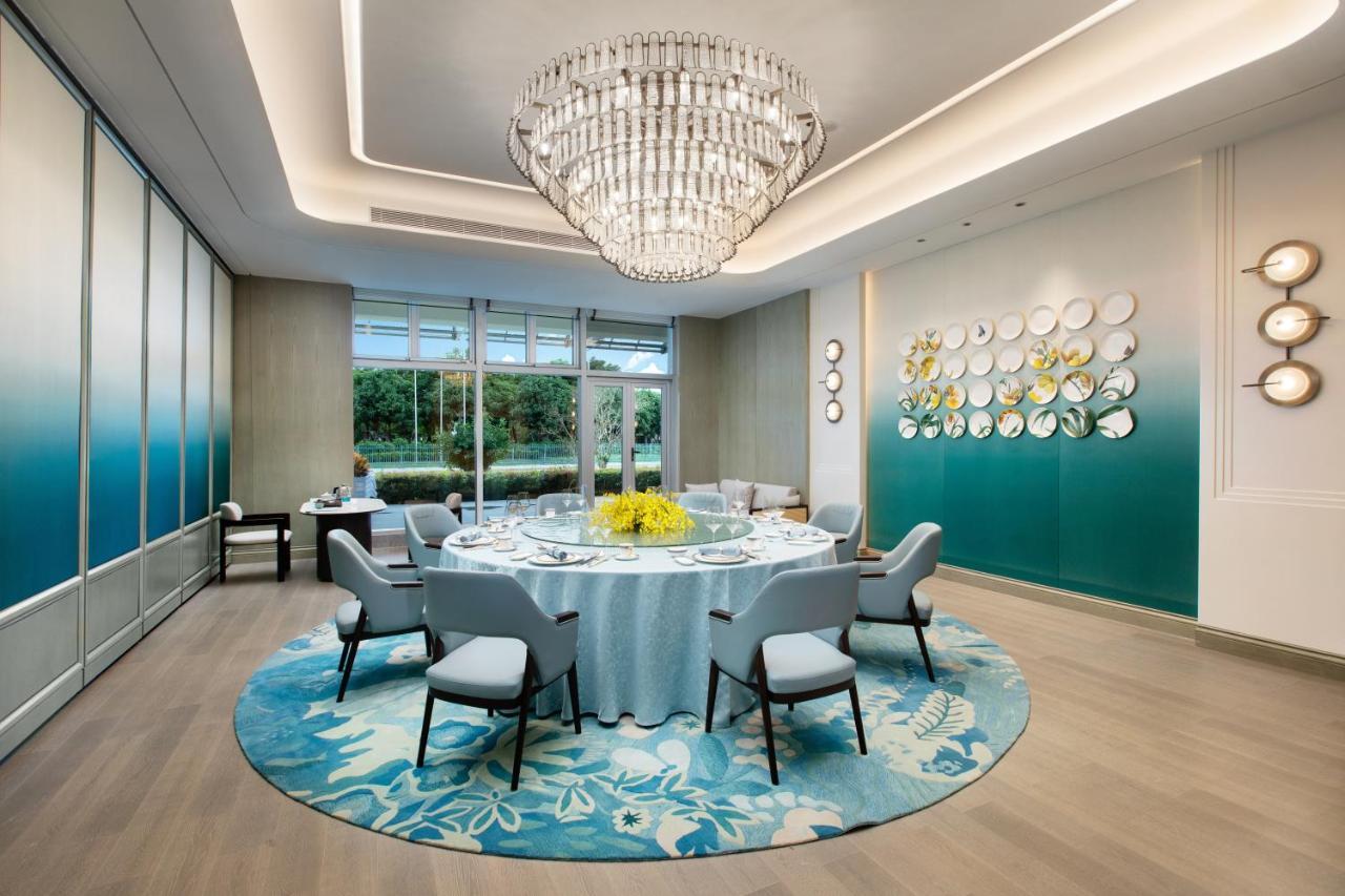 Xiamen International Seaside Hotel -Hotel Corridor Leads To The Stone Exhibition Hall Exterior foto