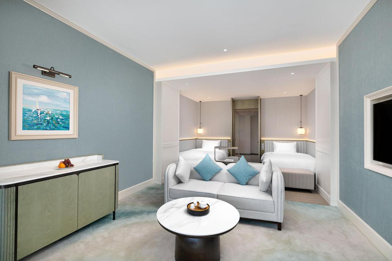 Xiamen International Seaside Hotel -Hotel Corridor Leads To The Stone Exhibition Hall Exterior foto