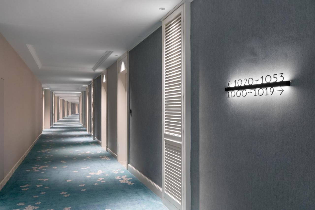 Xiamen International Seaside Hotel -Hotel Corridor Leads To The Stone Exhibition Hall Exterior foto