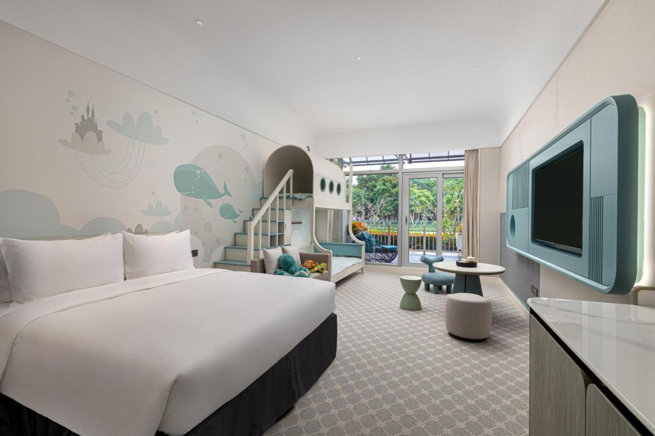 Xiamen International Seaside Hotel -Hotel Corridor Leads To The Stone Exhibition Hall Exterior foto